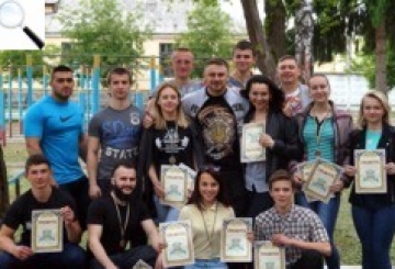 Нові нагороди — на чемпіонаті з класичного жиму лежачи