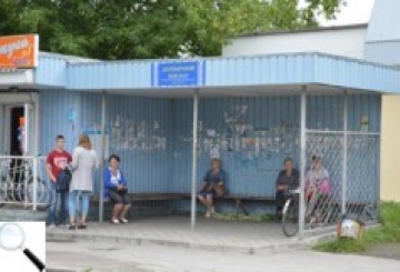 «Сюрприз» на автобусній зупинці: у сумці виявили 17 гранат і набої до «калаша»