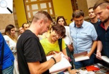 Людям, у яких «не було часу на книги»: тепер у вас купа часу, читайте!