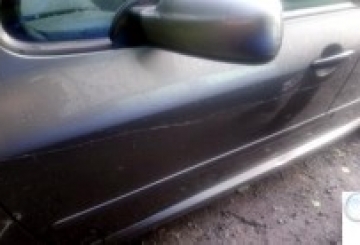 У Новограді поліцейські розпочали розслідування пошкодження автомобіля місцевого журналіста