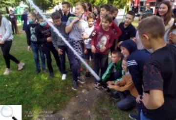 Рятувальники та поліцейські продовжують проводити спільні інтерактивні уроки безпеки та громадські акції для школярів