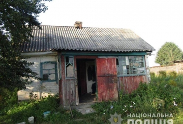 У Городниці 40-річний чоловік убив сусідку-пенсіонерку