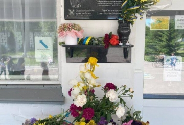 У Гімназії №7 відбулося відкриття меморіальної дошки Дмитру Кулявцю