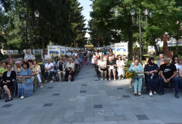 Герої не вмирають, поки жива  про них пам’ять!