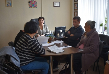 Ініціативна група пропонує назву вулиці -  «Мікрорайон Зелені». Топонімічна комісія не схвалює