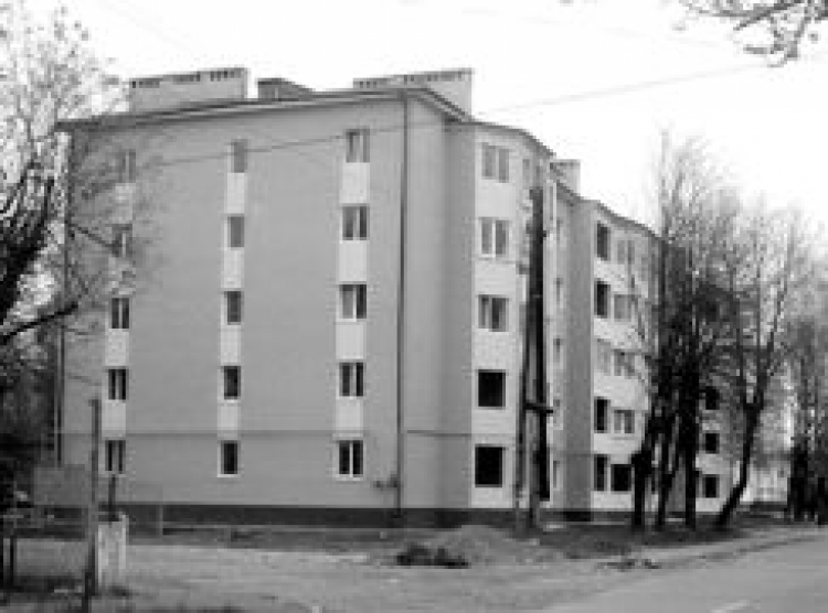 ХОЛОДНА П’ЯТИПОВЕРХІВКА: ХТО ВИНЕН І ЩО РОБИТИ?
