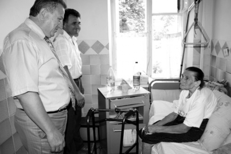 НЕ МІЛІЄ БЕЗДОННА КРИНИЦЯ ЛЮДСЬКОГО МИЛОСЕРДЯ