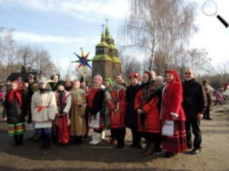 «Мальва» колядувала у Пирогово: відлуння дійства міг би почути увесь Всесвіт