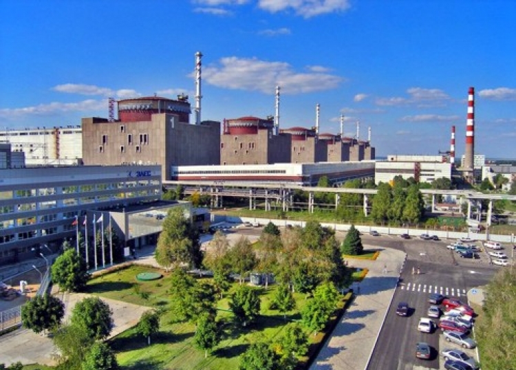 Країна починає економити електроенергію. Сидітимемо зі свічками?