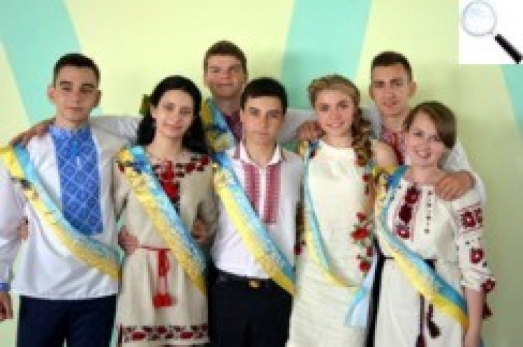 Випуск-2015: понад триста школярів розпочинають самостійний шлях до мрії