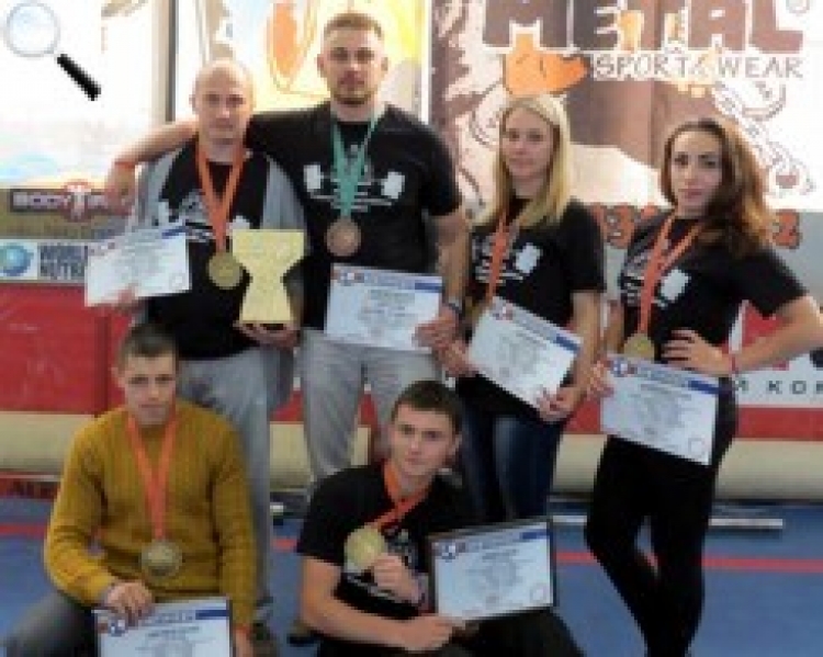 Два світові рекорди і шість медалей!