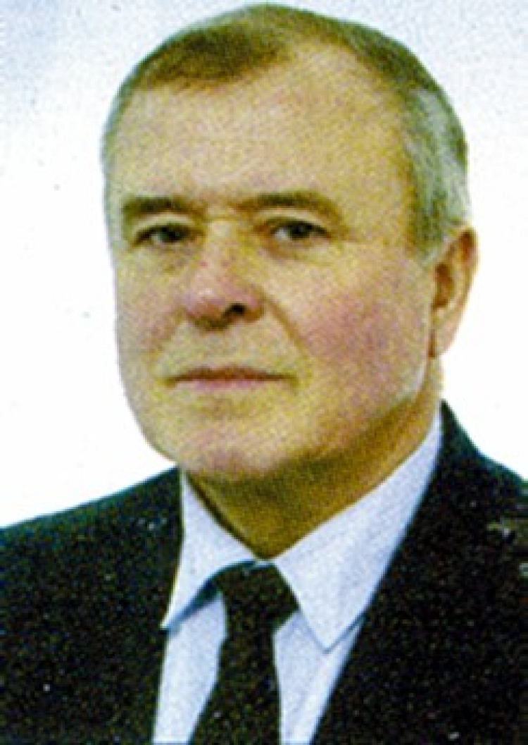 Життя, віддане заводу
