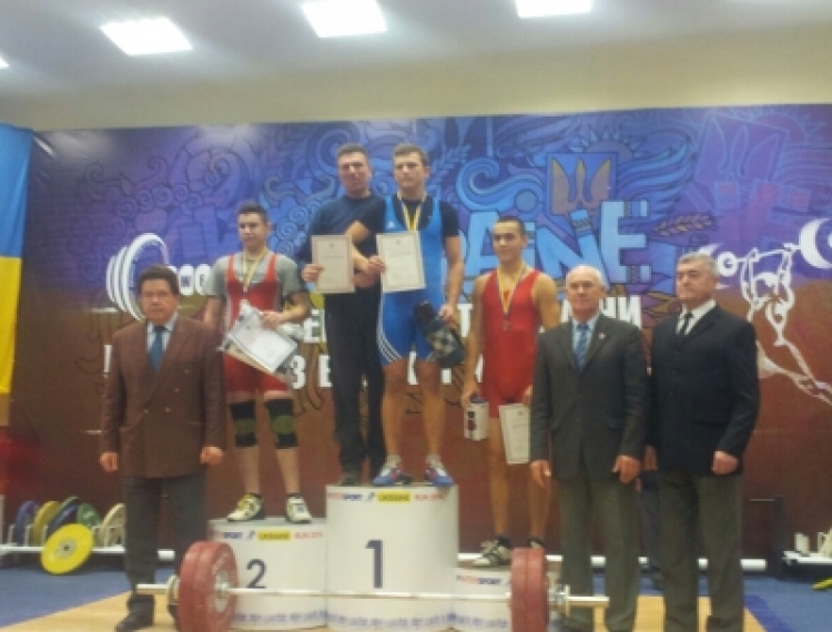 Тріумф важкоатлета Олега Ніколаєнка на чемпіонаті України!