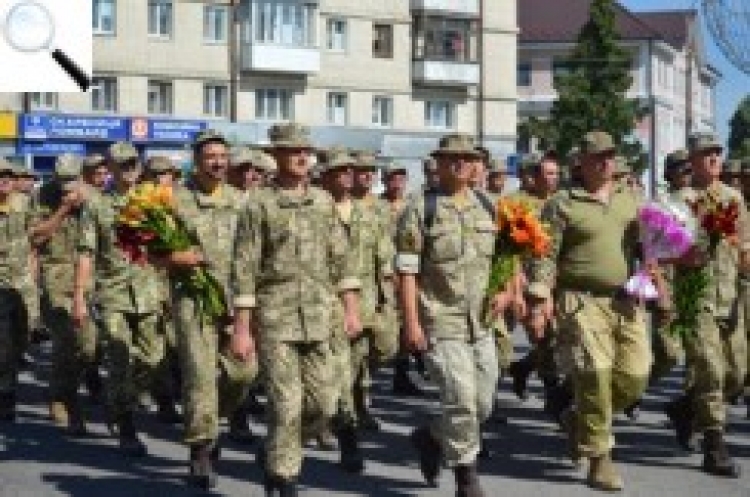 «Лицарський хрест — відзнака для обраних. Не завжди на грудях, а в діях і звершеннях»