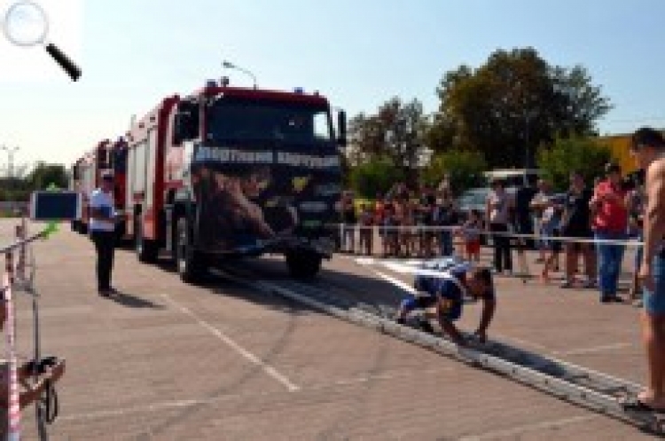 Силач Віктор Прокопенко встановив новий рекорд
