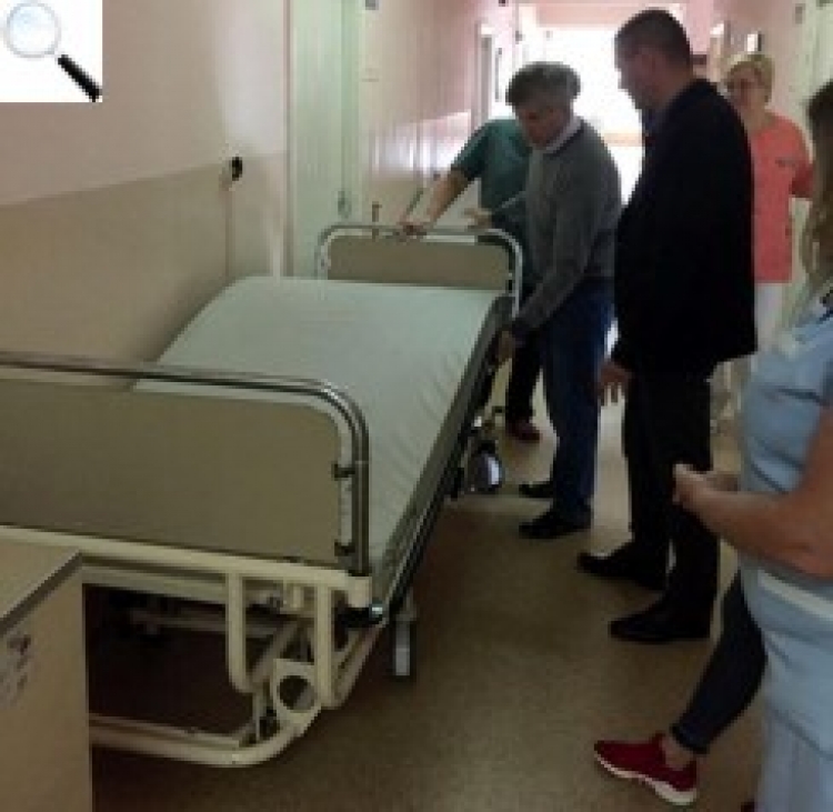 У лікарню приїхали нові ліжка — завдяки активістам і громаді