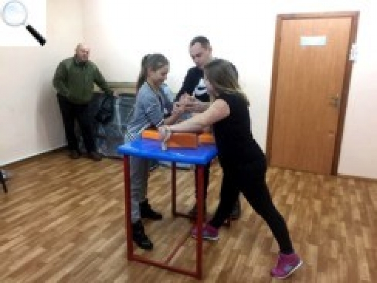 Відбулися змагання з армспорту