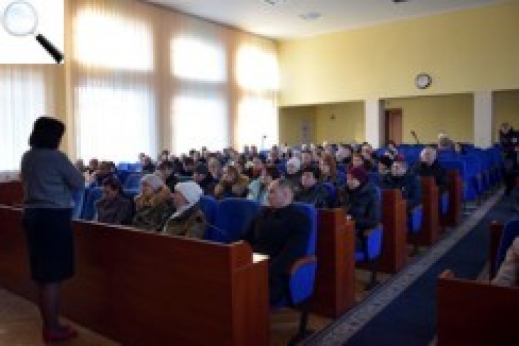 «Створіть умови в інших школах, а тоді переводьте туди учнів!»: батьки проти ліквідації початкової та середньої школи в ліцеї №1