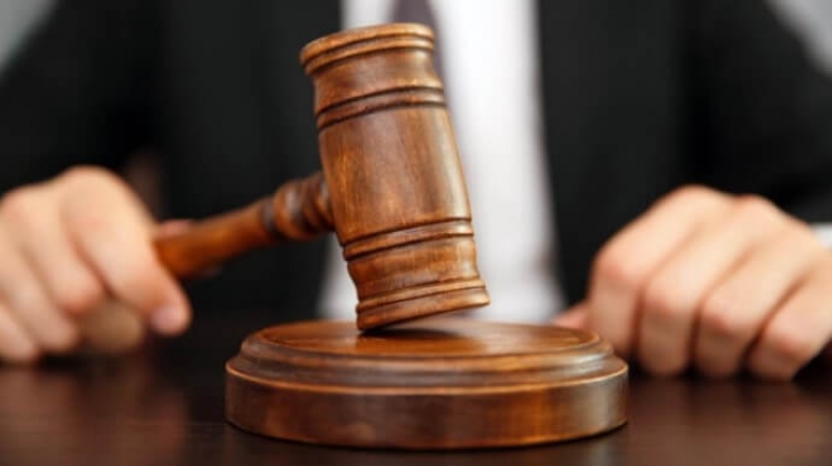 Судитимуть поліцейського, який у стані сп’яніння травмував підлітків