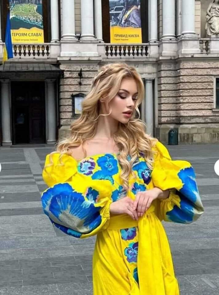 Волонтерка Вікторія Апанасенко  з Чернігова представлятиме Україну на конкурсі краси «Міс Всесвіт-2022»