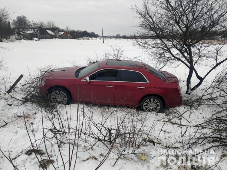 За угон вартісного автомобіля чоловік постане перед судом