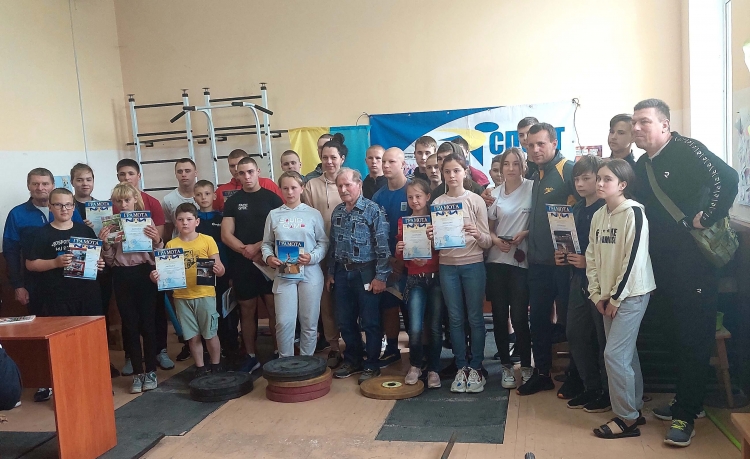 Важкоатлети готуються до чемпіонатів області та України