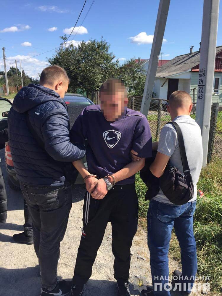 На Звягельщині поліцейські затримали жителя Одещини за вчинення грабежу