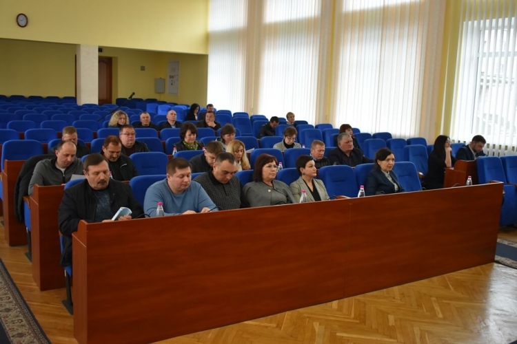 Стан пасажирських перевезень у Звягельській громаді в умовах воєнного стану обговорили  на засіданні виконавчого комітету міської ради