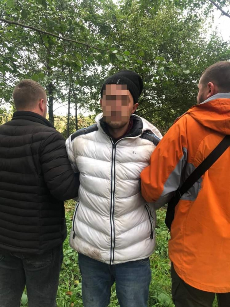 Поліцейські за добу розкрили резонансне вбивство 18 річної дівчини