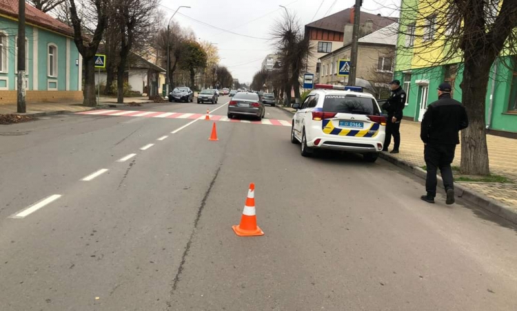 В Новограді-Волинському водійка BMW збила пішохода на переході