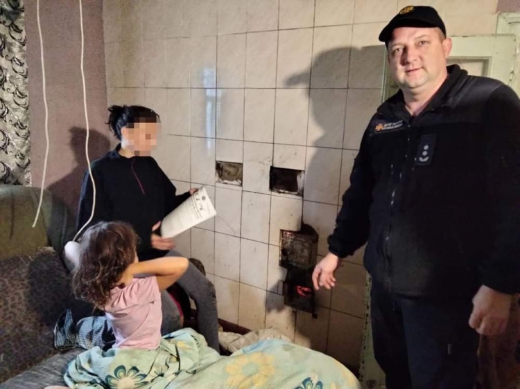 На 40-річну матір чотирьох дітей склали протокол за невиконання обов’язків