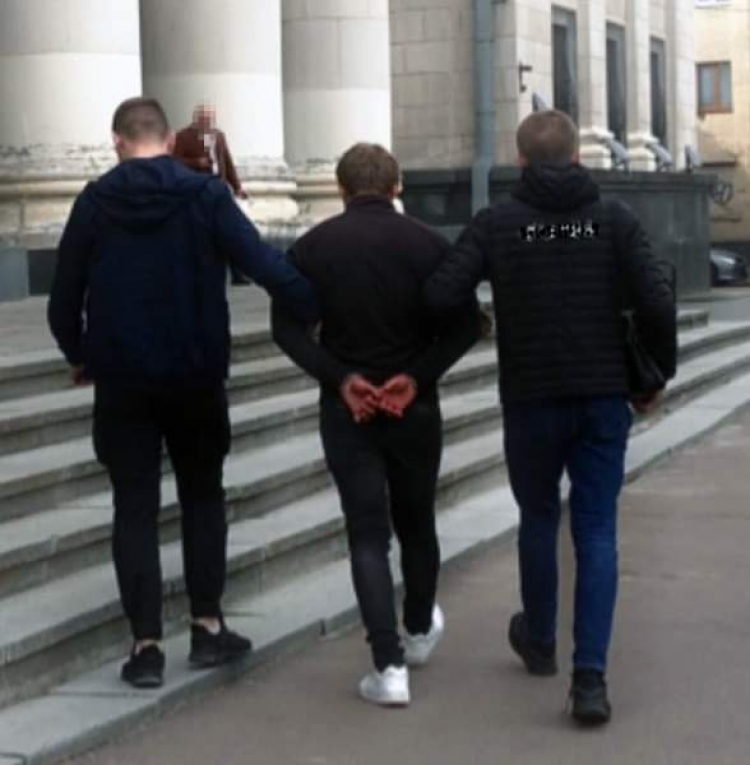 Уникав відповідальності за розбій та спробу згвалтування: розшукали в Ємільчинській громаді