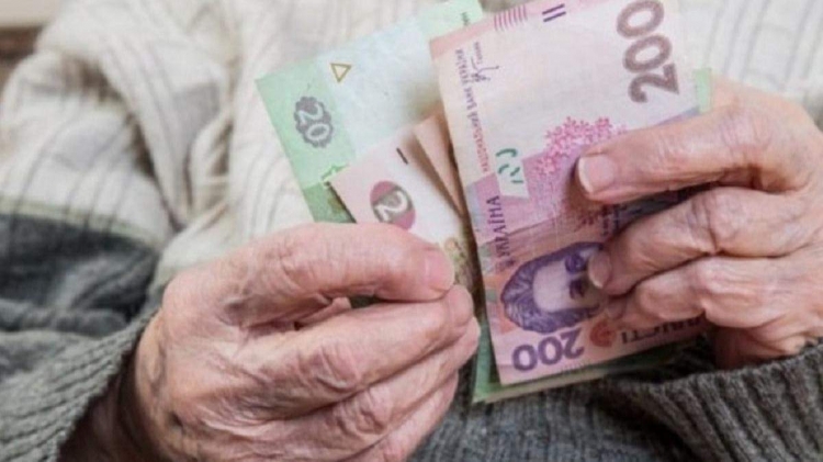 Очільник фінансової установи накрав у клієнтів понад 730 тисяч гривень