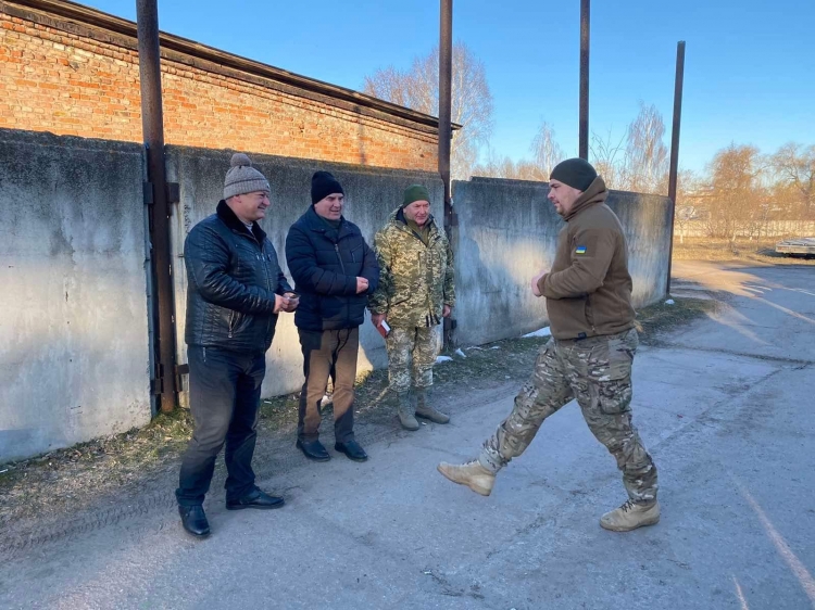 Міський голова Микола Боровець вручив військовим ордени «Звягельська доблесть»