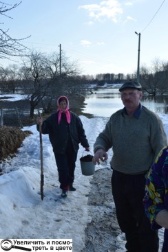 Мешканці Вербівки живуть надією, що велика вода невдовзі спаде